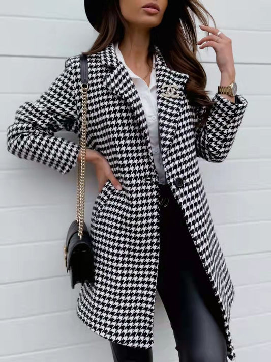Chic Houndstooth Coat | Tailored Fit | Classic Wool-Blend Elegance