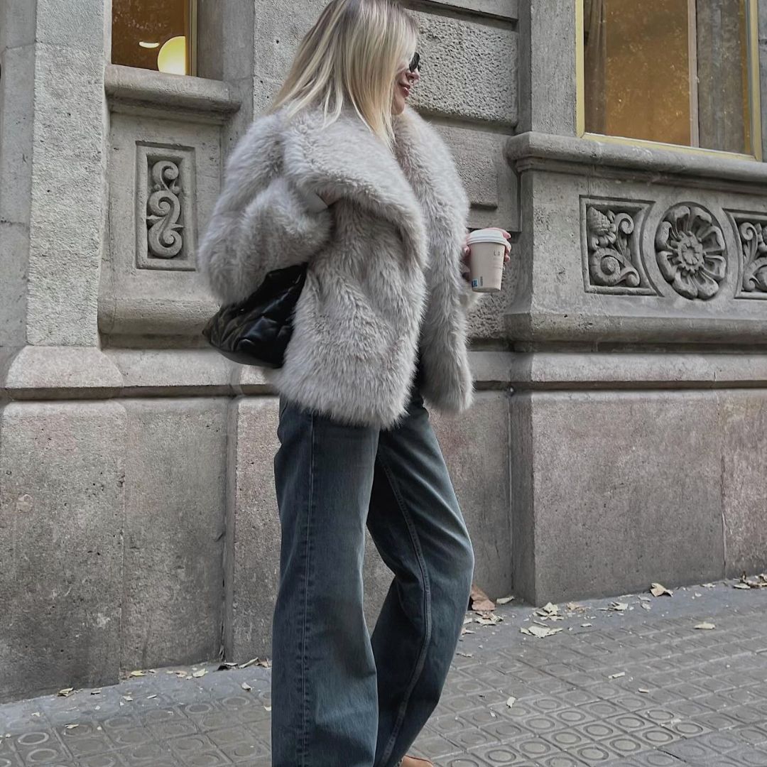 Women’s Synthetic Fur Oversized Jacket | Plush Cold-Weather Layer | Streetwear Luxe Look