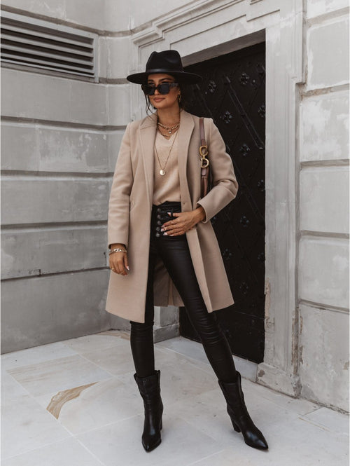 Classic Wool-Blend Coat | Tailored Fit | Effortless Elegance