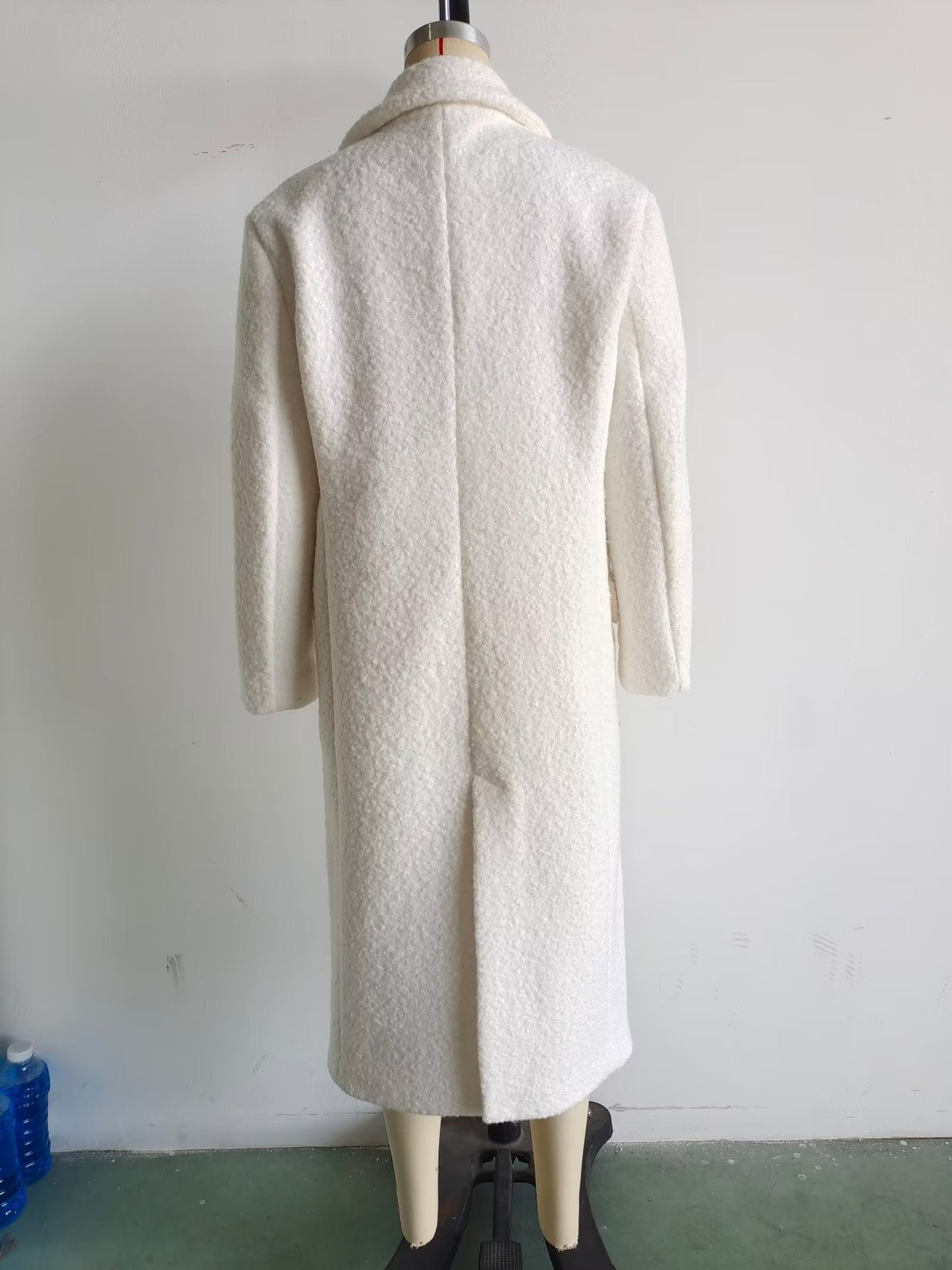 Tailored Wool-Blend Coat | Elegant Longline Silhouette | Structured Design | Sophisticated Winter Wear