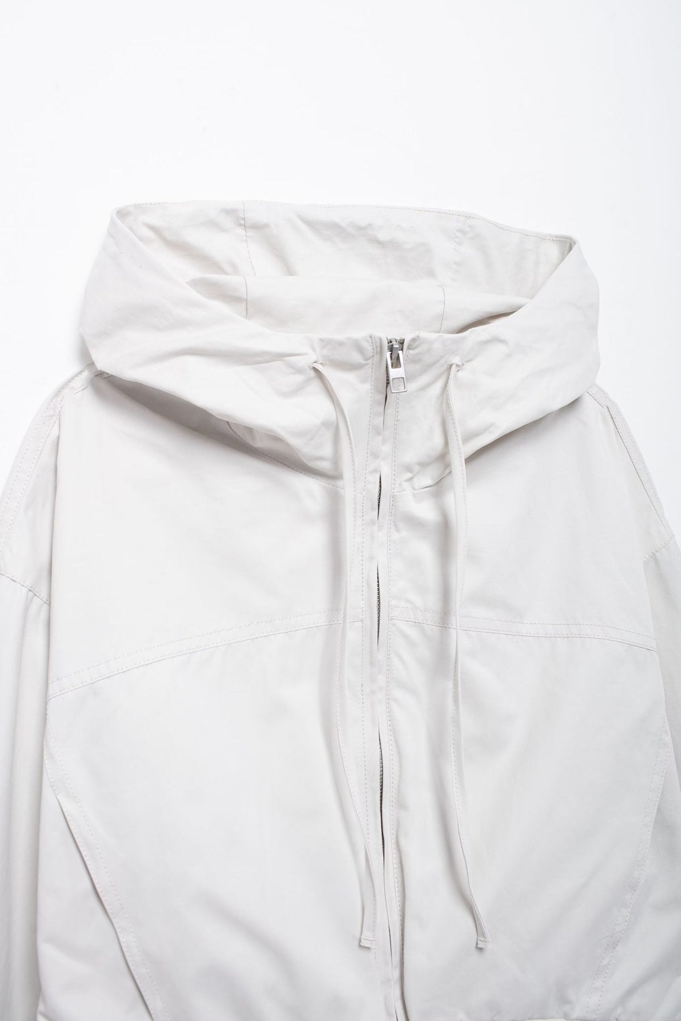 Cropped Windbreaker Jacket | Lightweight & Water-Resistant | Adjustable Hood | Casual Streetwear