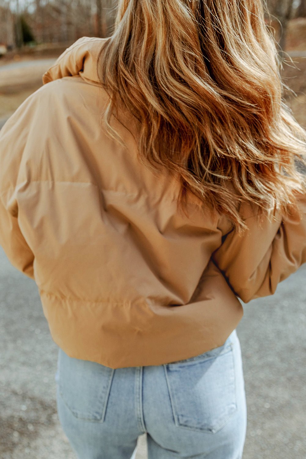 Cropped Puffer Jacket | Adjustable Hem | Lightweight Warmth | Everyday Essential