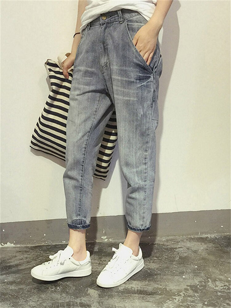 Relaxed Fit Boyfriend Jeans | Light Wash Denim | Everyday Casual Style