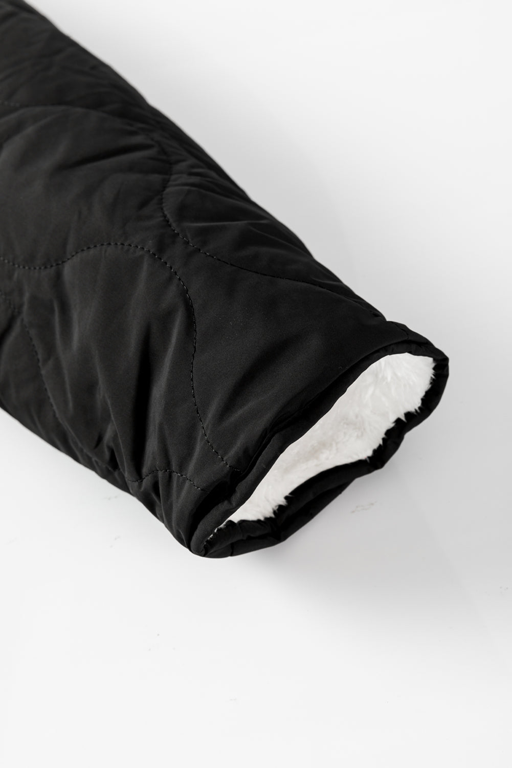 Reversible Quilted Jacket | Sherpa Lining | Snap-Button Closure | Versatile Warmth