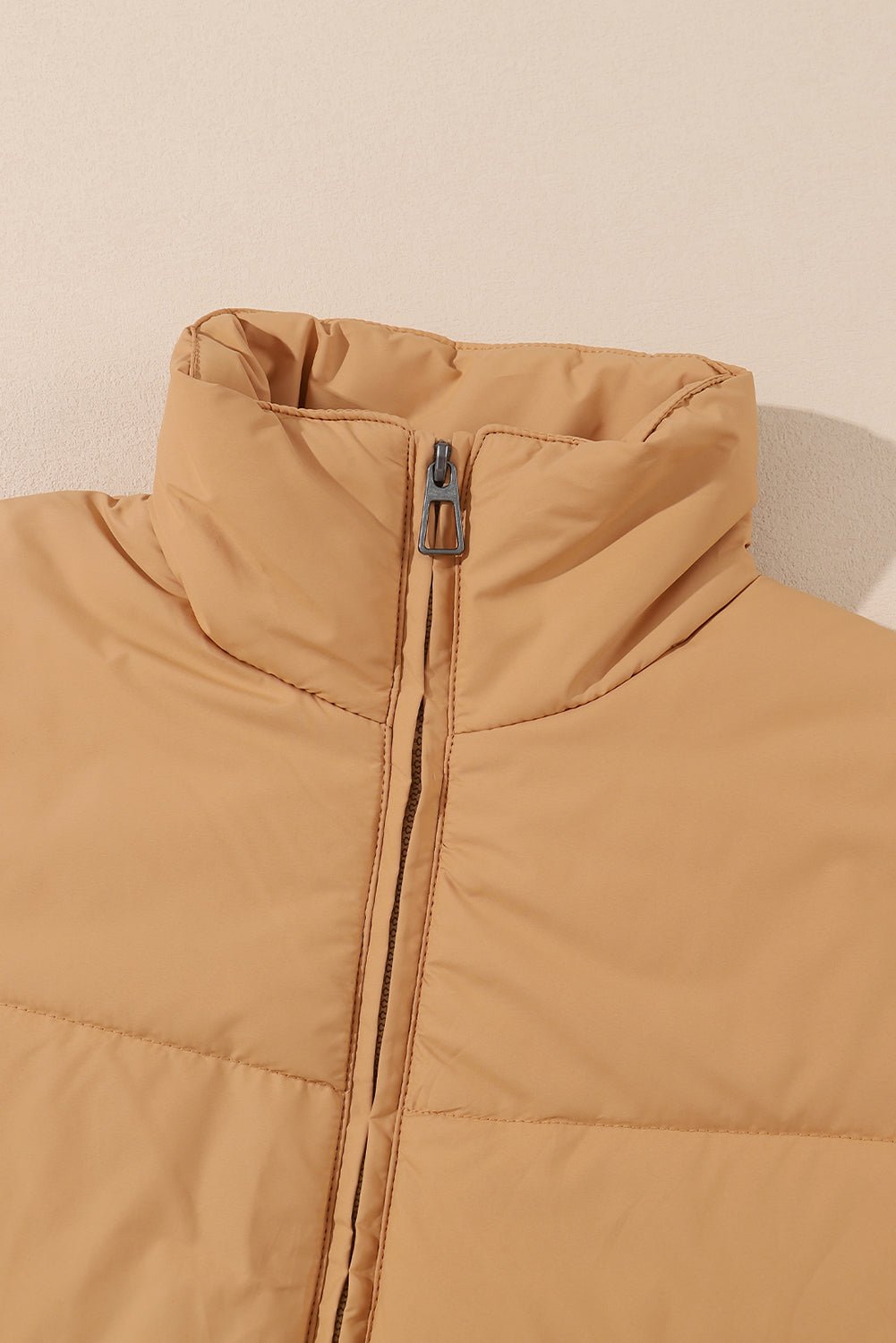 Cropped Puffer Jacket | Adjustable Hem | Lightweight Warmth | Everyday Essential