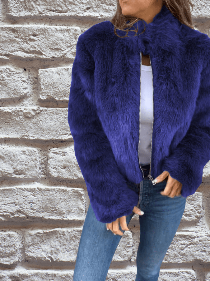 Cropped Faux Fur Jacket | Luxe Plush Feel | Zip-Front | Bold Winter Layer