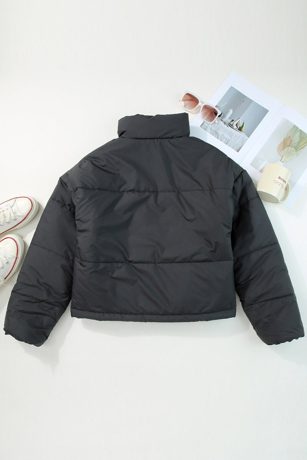 Cropped Puffer Jacket | Lightweight Warmth | Drawstring Hem | Casual Winter Style