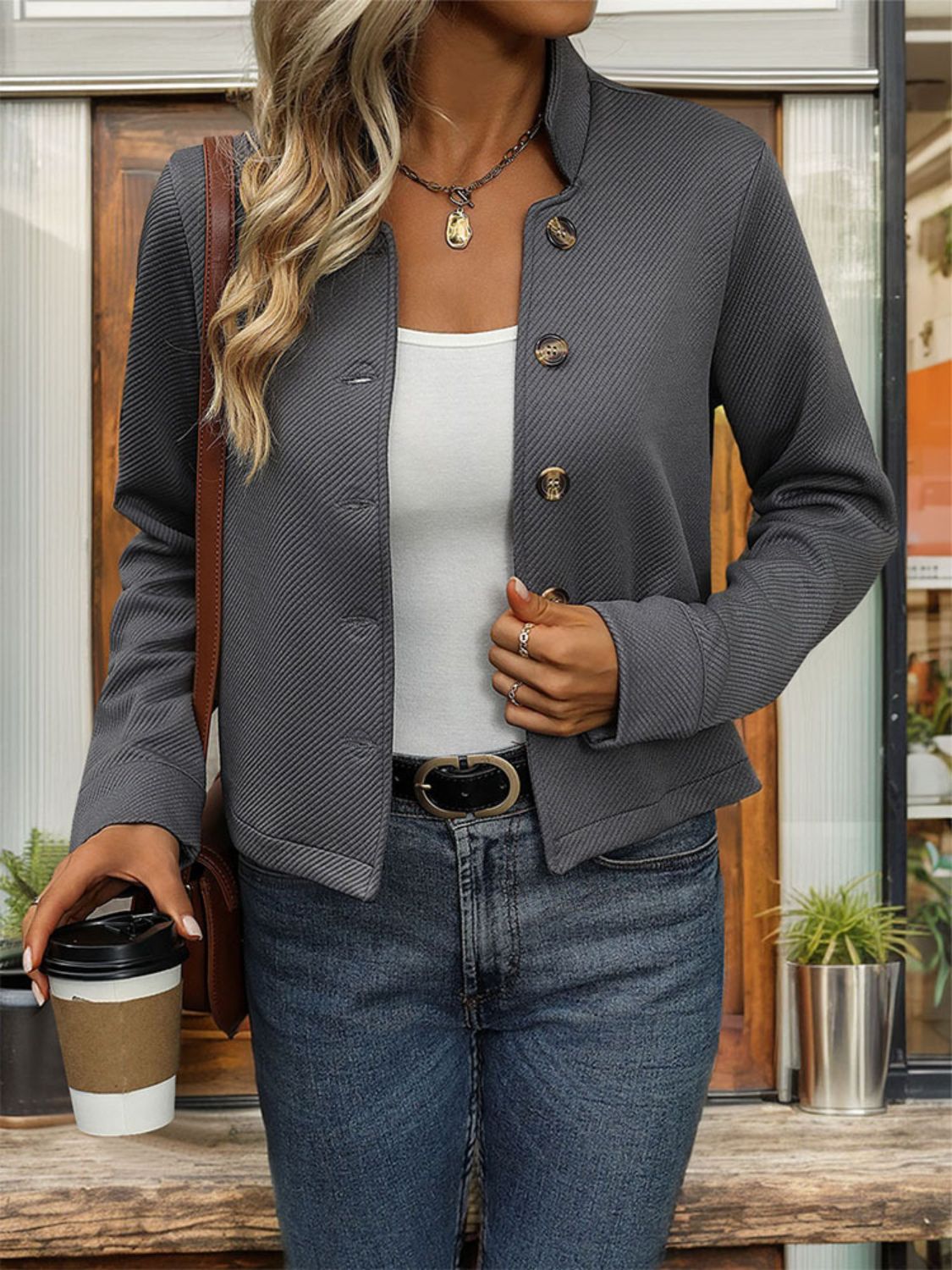 Elegant Button-Front Blazer | Tailored Fit | Lightweight Fabric | Office & Casual Style