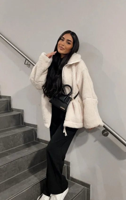 Oversized Sherpa Jacket | Zip-Up Design | Cozy Winter Layer