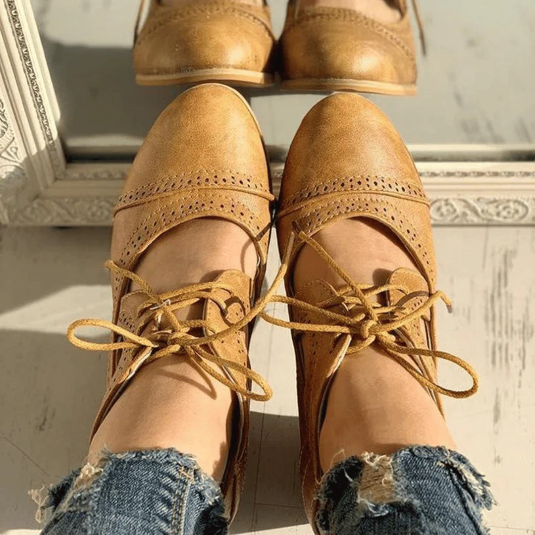 Cutout Oxford Heels for Women | Retro Lace-Up Design | Mid-Block Heel Comfort