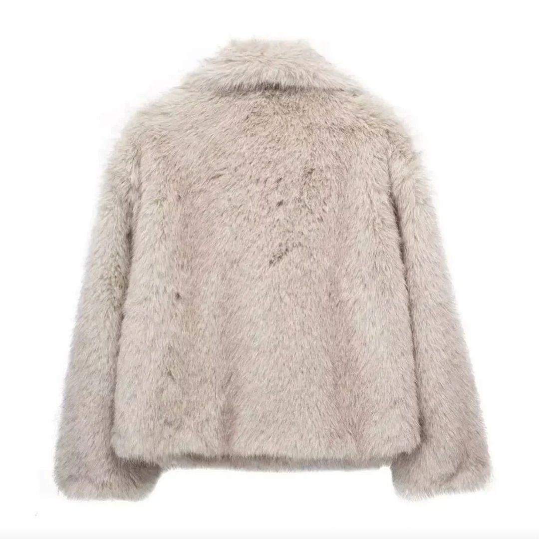 Women’s Synthetic Fur Oversized Jacket | Plush Cold-Weather Layer | Streetwear Luxe Look