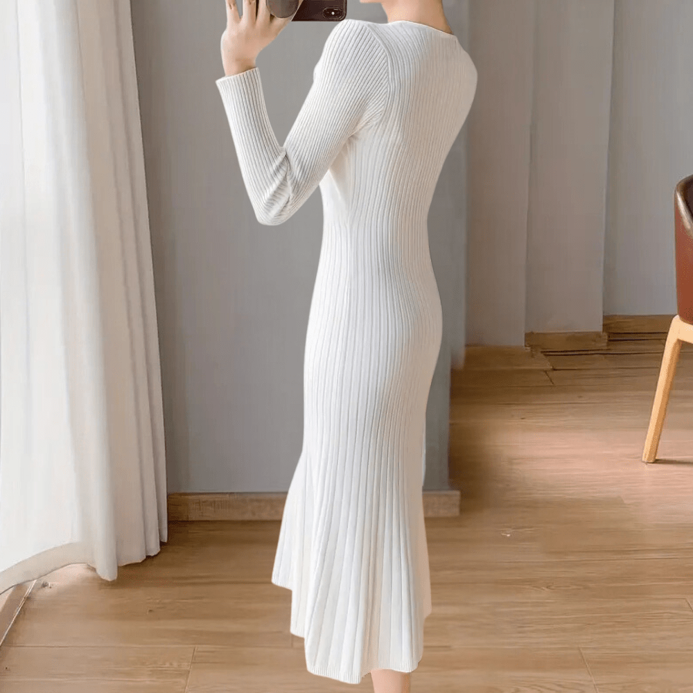 Long-Sleeve Pleated Maxi Dress | V-Neckline | Elegant Flowing Design