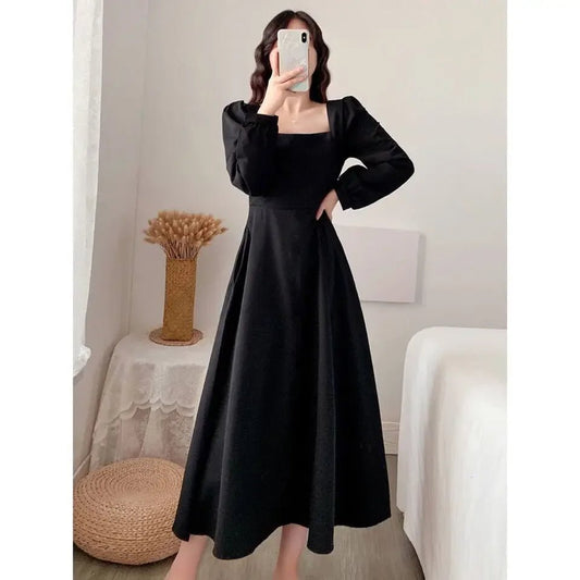 Elegant Square Neck Midi Dress | Minimalist Design | Soft Knit Fabric | Timeless Style