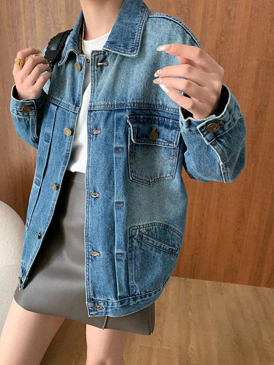 Women's Oversized Denim Jacket | Casual & Versatile | Button-Up | Year-Round Layer
