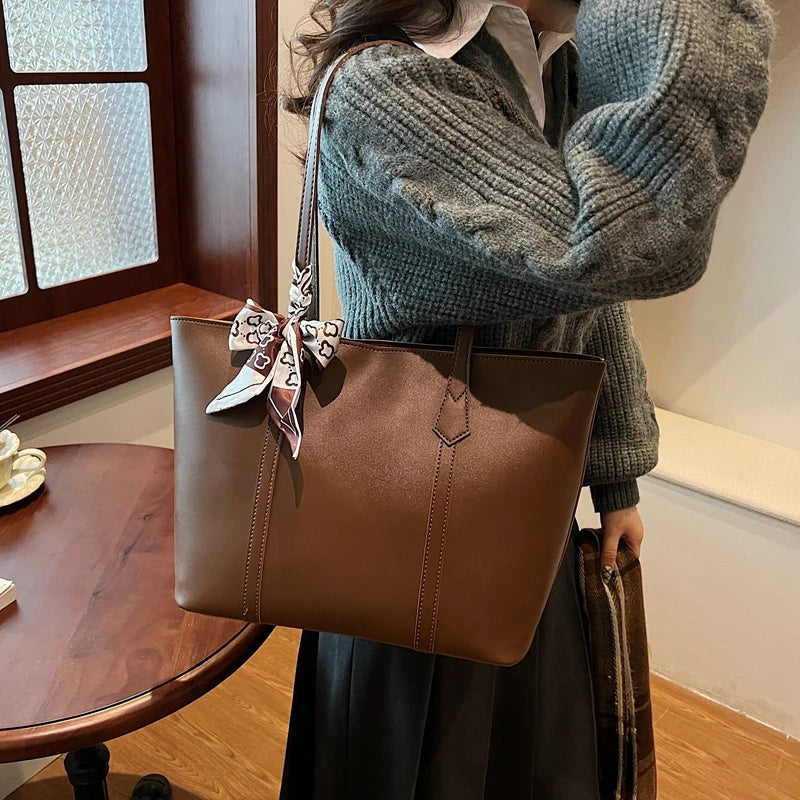 Oversized PU Tote Bag | Contrast Strap & Magnetic Closure | Casual Streetwear Carryall
