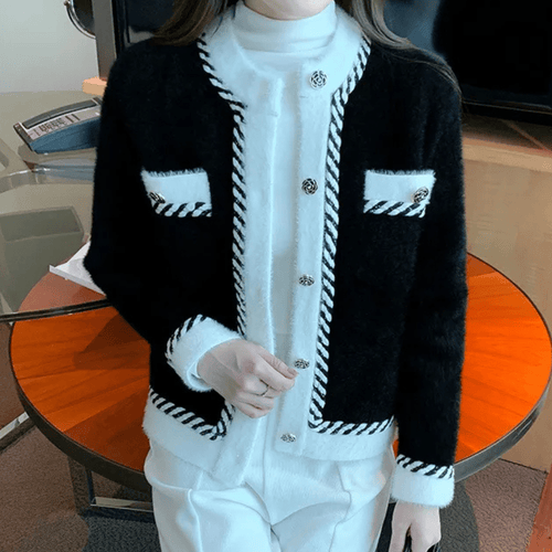 Chic Contrast-Trim Tweed Cardigan | Elegant & Stylish | Soft Knit | Classic Look