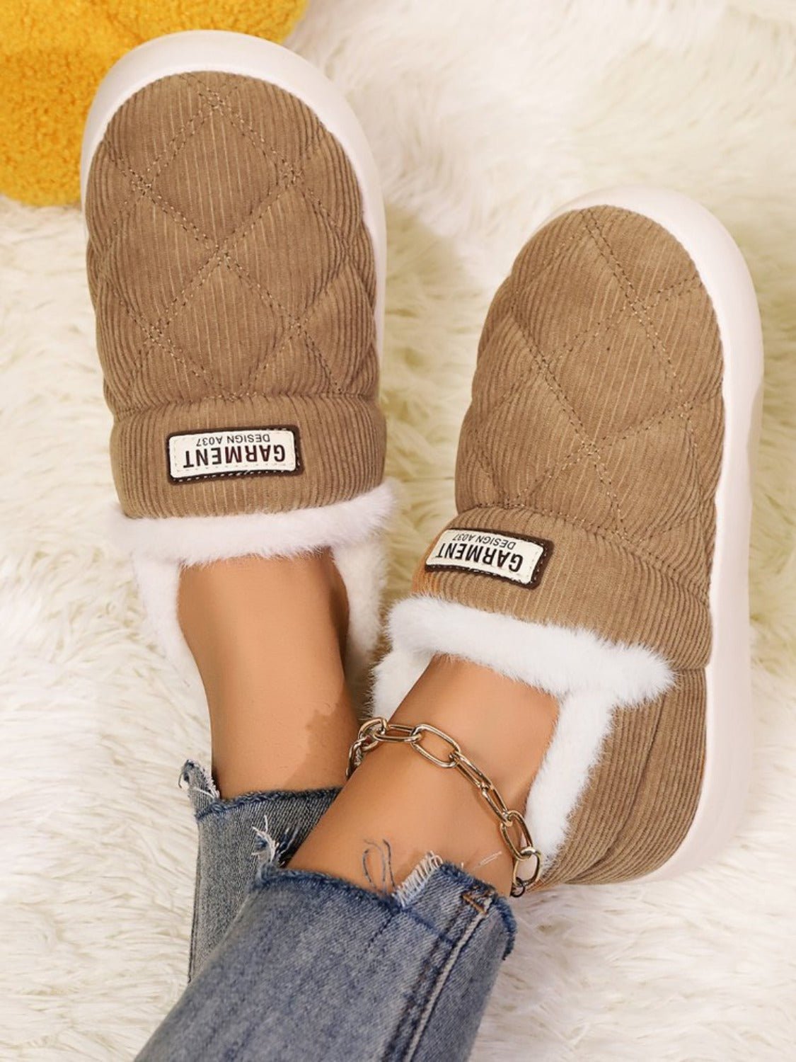 Quilted Slip-On Shoes | Warm Plush Lining | Casual Winter Comfort