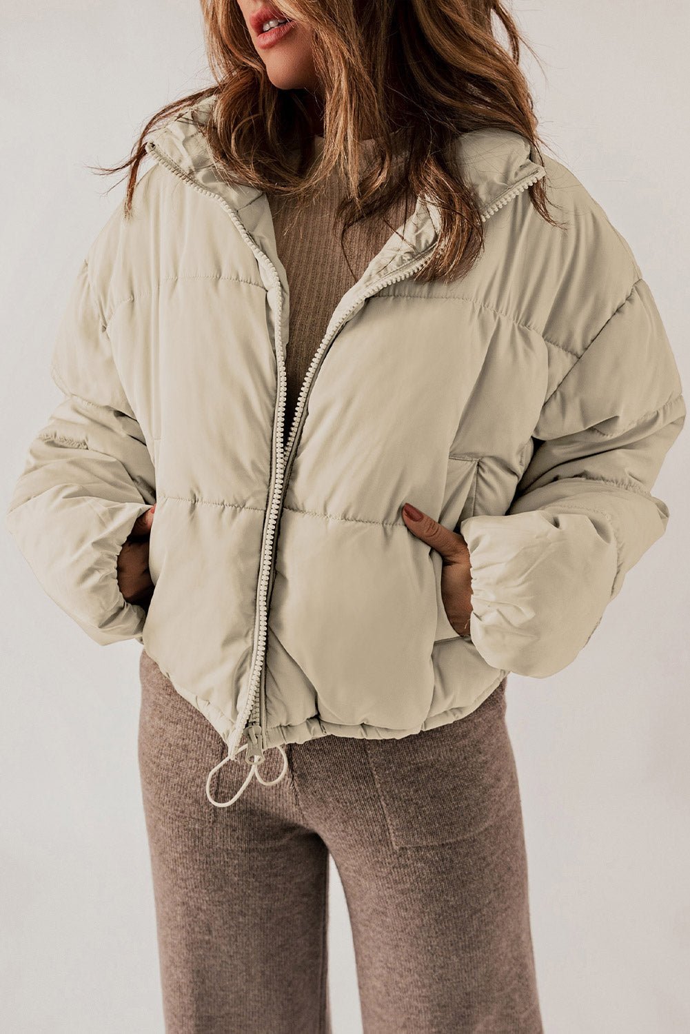 Cropped Puffer Jacket | High Collar | Lightweight Warmth | Winter Casual