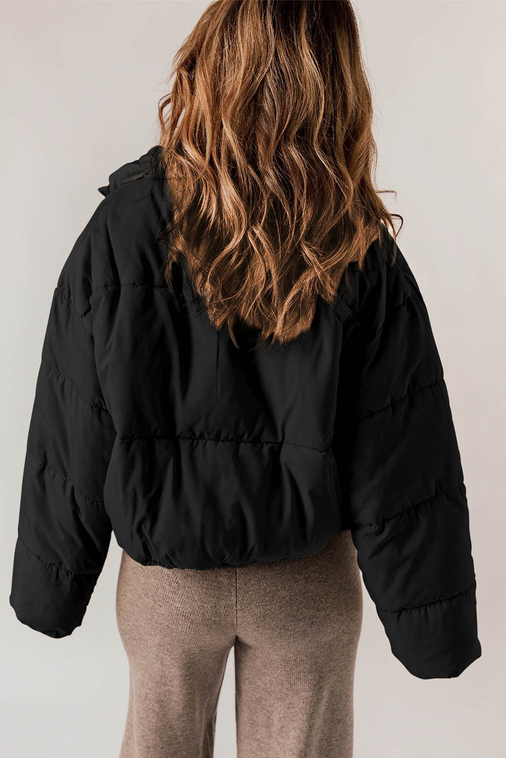 Cropped Puffer Jacket | Lightweight Warmth | Drawstring Hem | Casual Winter Style