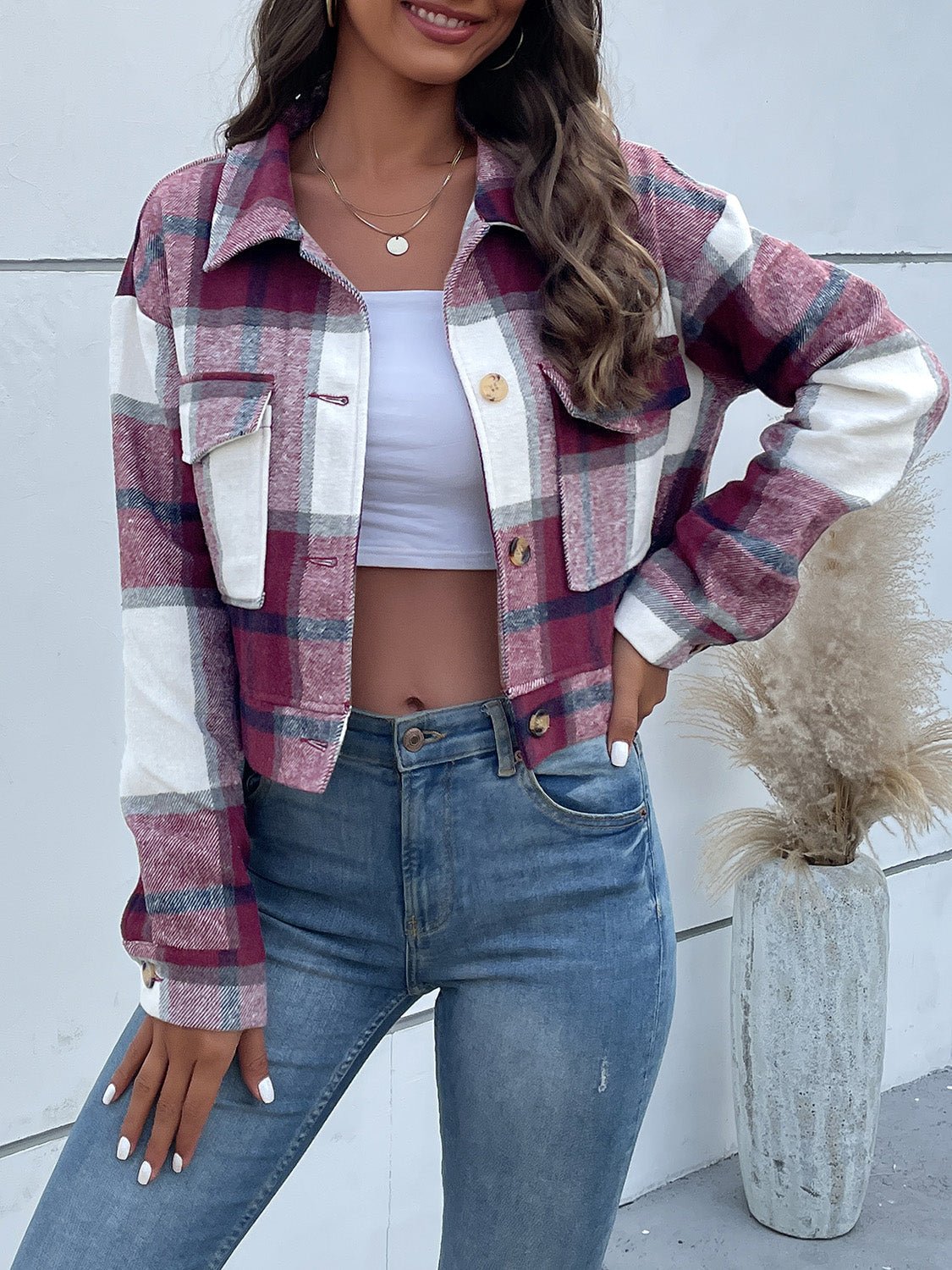 Cropped Plaid Jacket | Trendy Button-Down Design | Lightweight Polyester Blend | Casual Layering