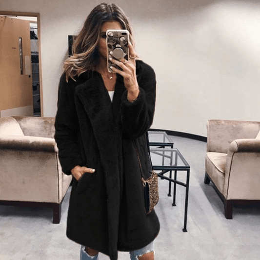 Elegant Plush Winter Coat | Soft Faux Fur | Warm & Stylish
