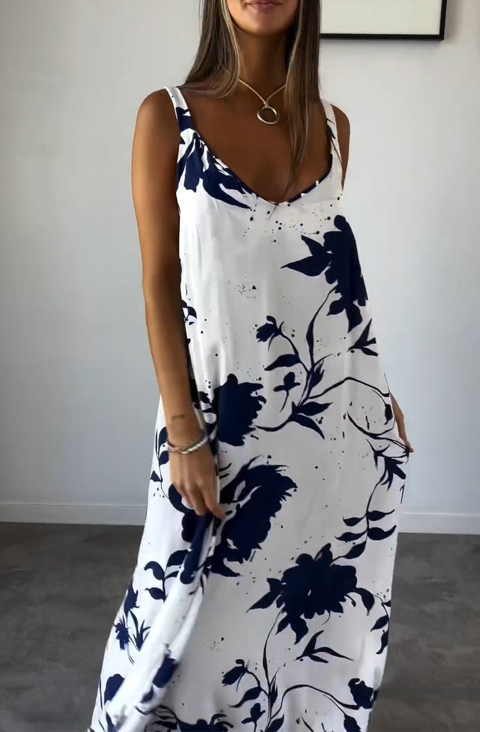 Loose Fit Maxi Dress | Sleeveless Floral Print | Lightweight Summer Style