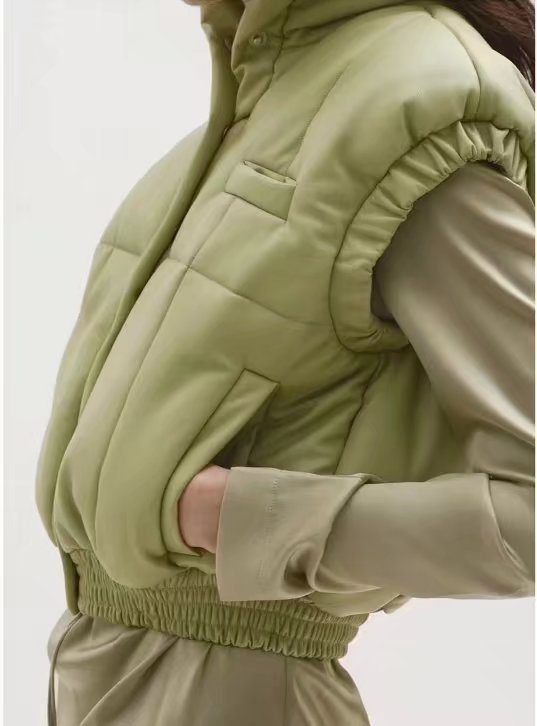 Quilted Puffer Vest | Lightweight Warmth | Polyester Blend | Casual Fall & Winter Layering