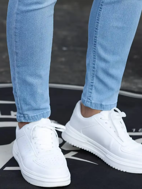 Men's Skinny Stretch Jeans | Light Wash Denim | Tapered Fit