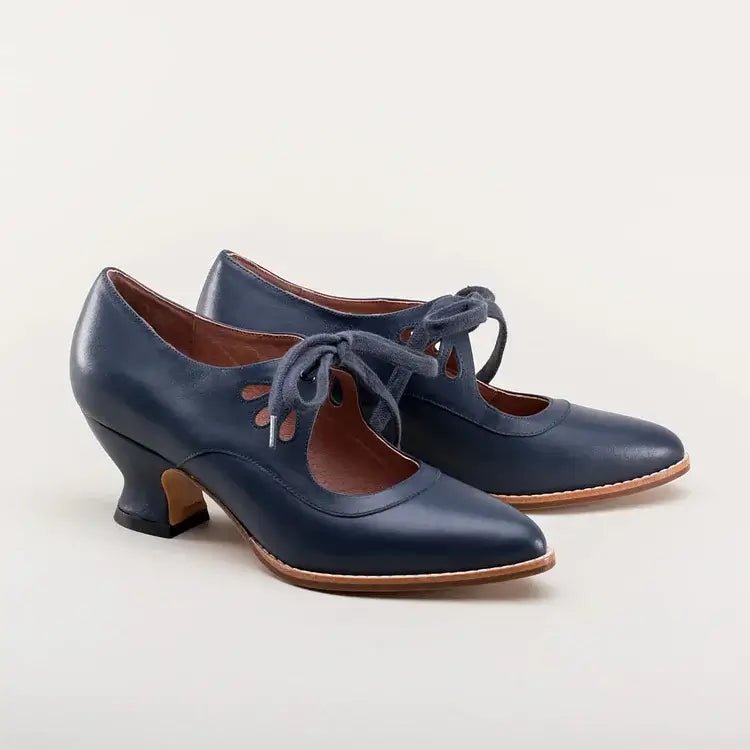 Women's Retro Heeled Oxford Shoes | Cutout Design | Low Lace-Up Heel