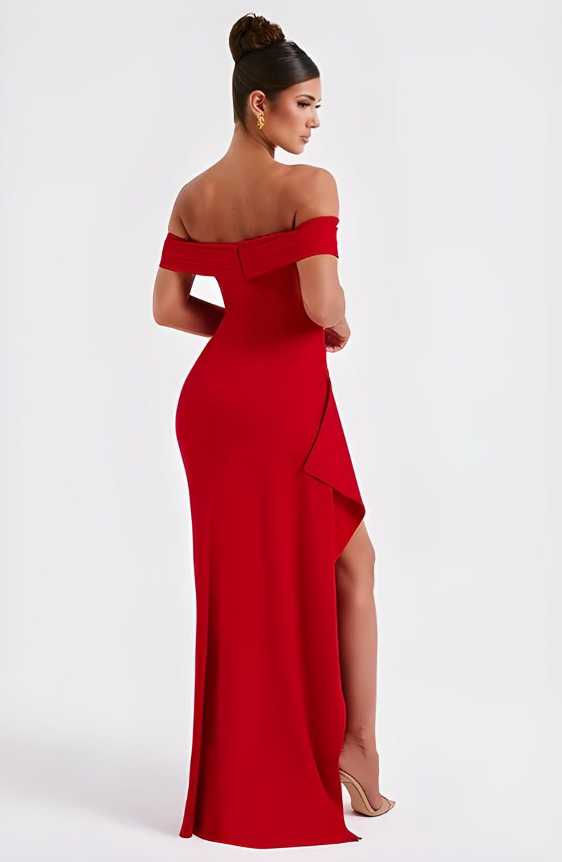 Off-Shoulder Evening Gown | Thigh-High Slit | Elegant Formal Dress