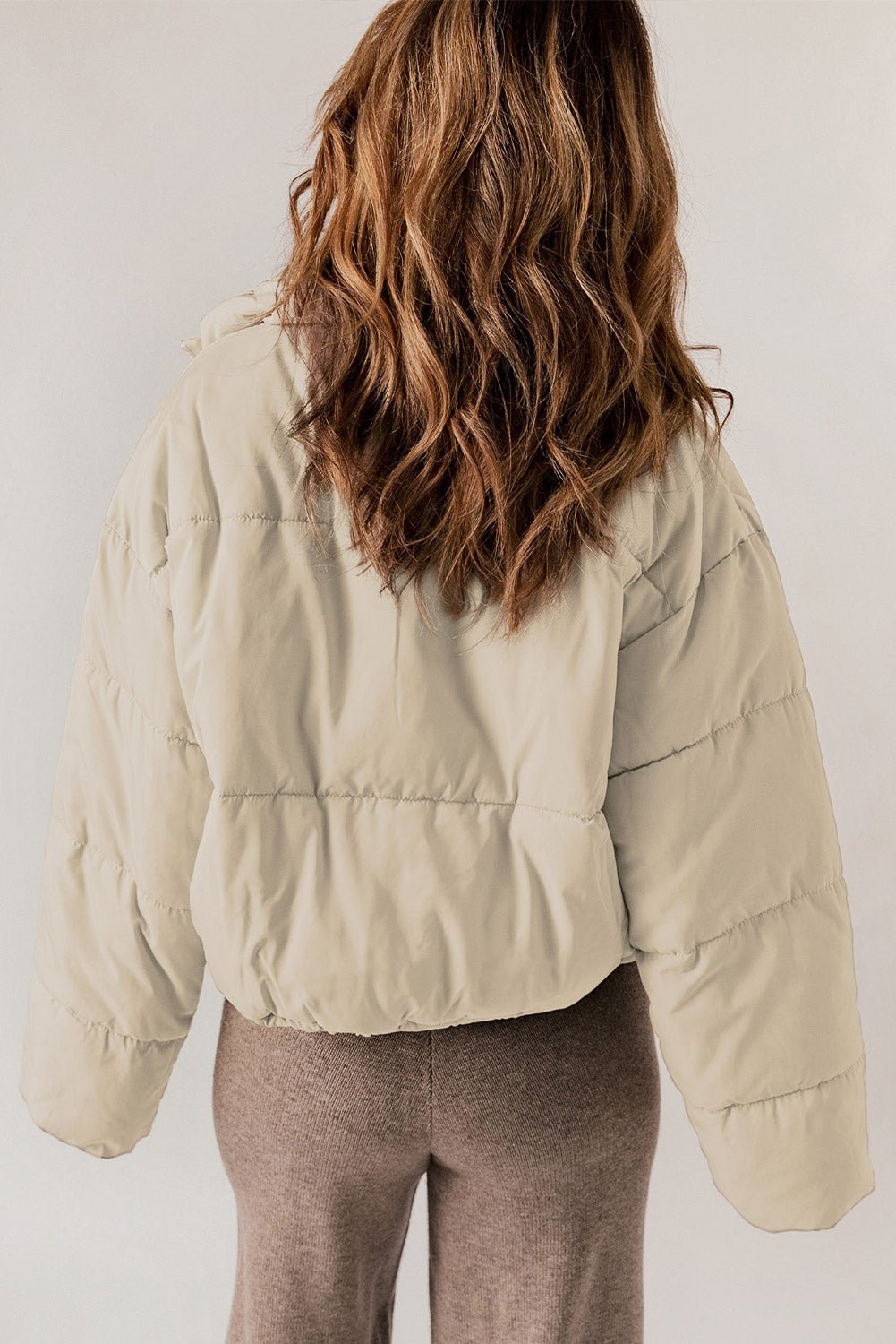 Cropped Puffer Jacket | High Collar | Lightweight Warmth | Winter Casual