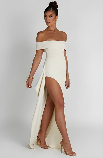 Off-Shoulder Evening Gown | Thigh-High Slit | Elegant Formal Dress