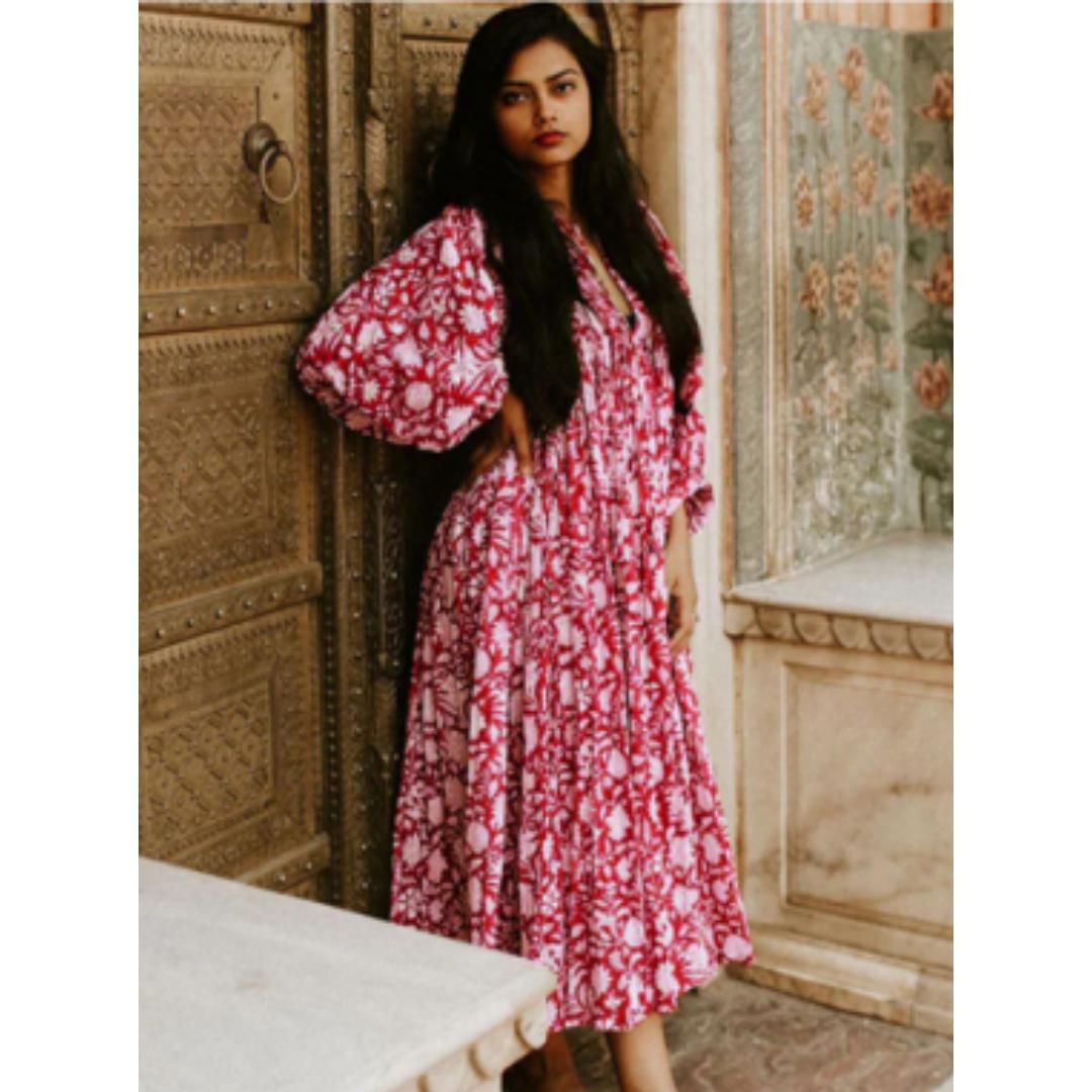 Bold Floral Print Midi Dress | Relaxed Fit | Lightweight Vacation Style