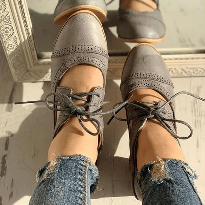 Cutout Oxford Heels for Women | Retro Lace-Up Design | Mid-Block Heel Comfort