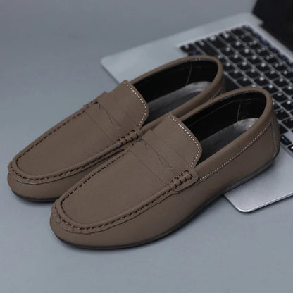 Men’s Minimalist Leather Loafers | Soft Sole Slip-Ons for Casual & Office Wear