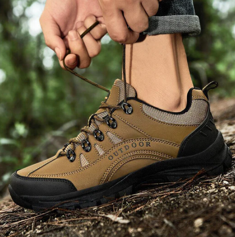 Men’s Rugged Hiking Shoes | Trail Runners with Cushioned Sole & Grip Tread