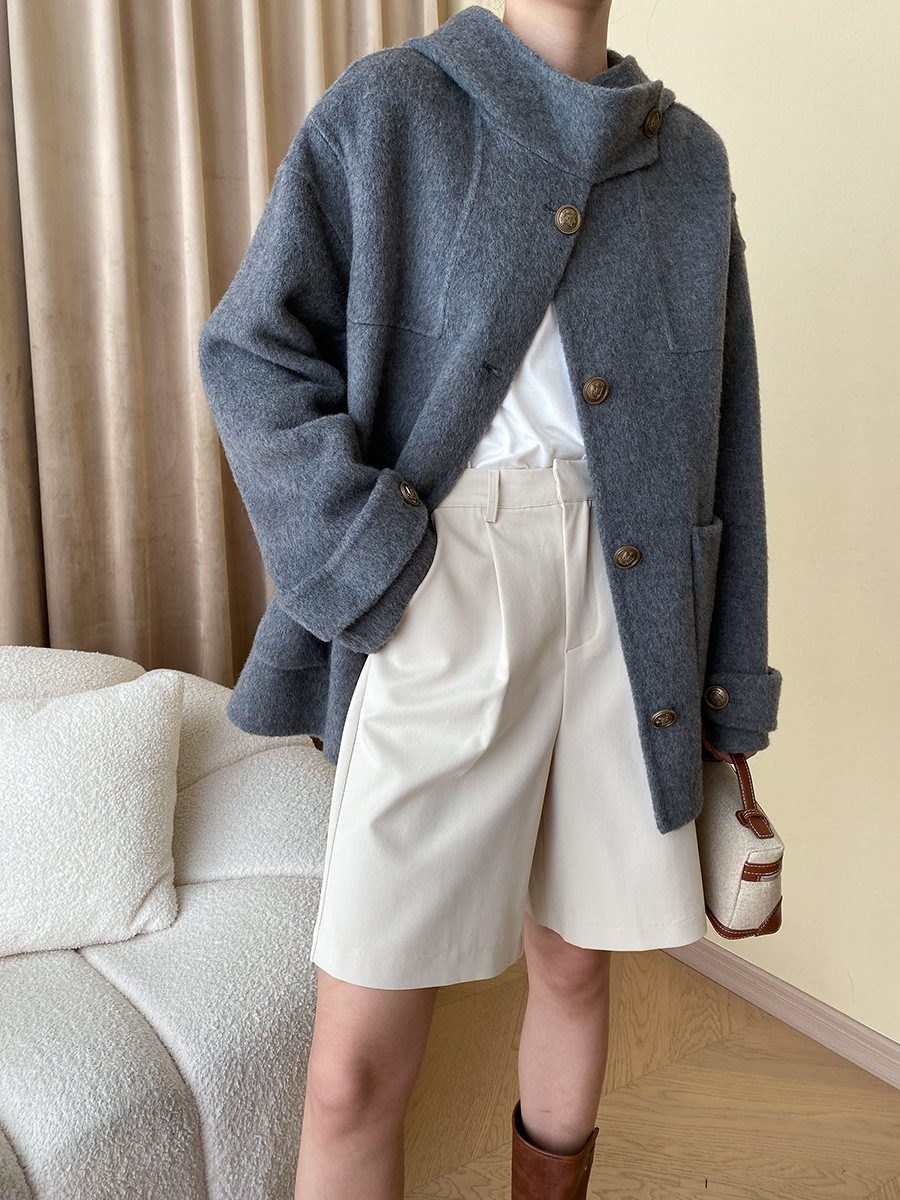 Minimalist Wool-Blend Coat | Button-Down Design | Soft Wool-Blend Fabric | Fall & Winter Chic