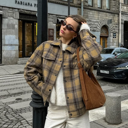 Plaid Wool-Blend Shacket | Cozy & Stylish | Soft Wool-Blend Fabric