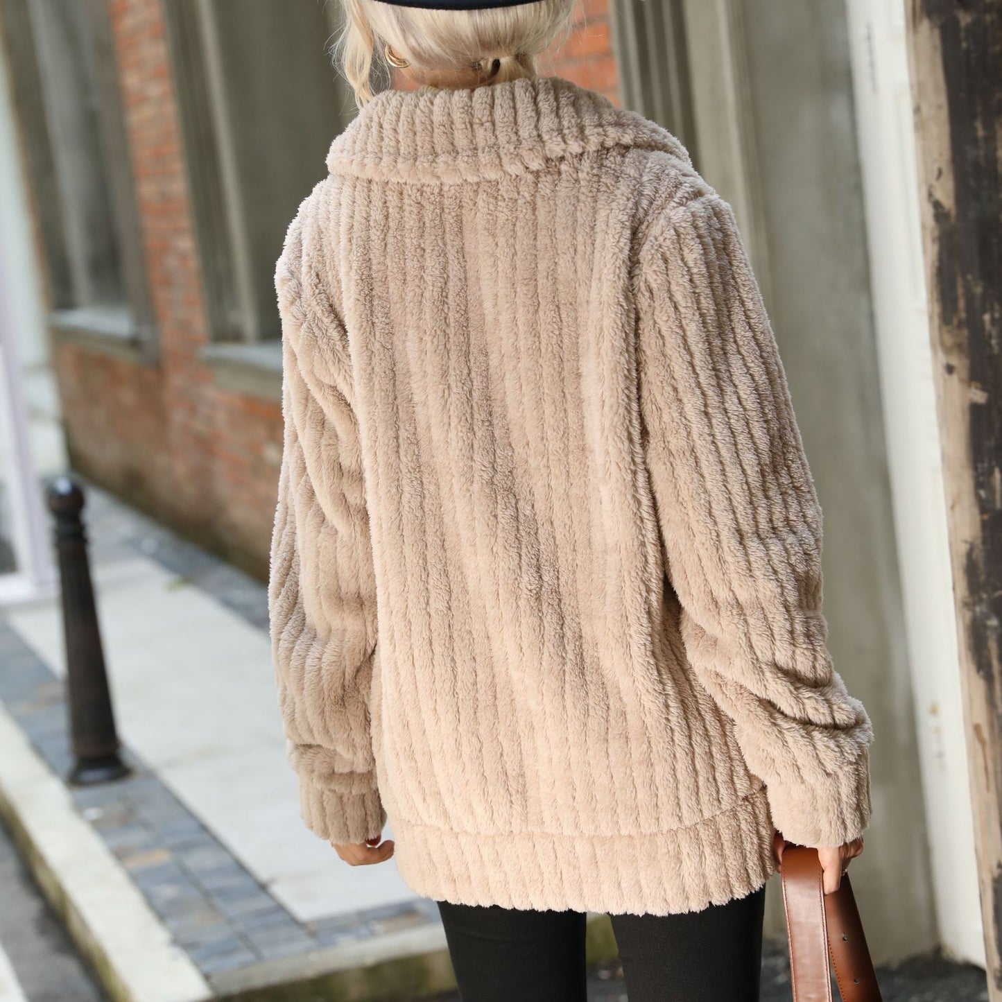 Plush Zip-Up Teddy Jacket | Ribbed Texture | Oversized Fit | Cold-Weather Comfort