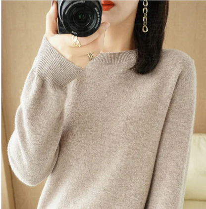 Women's Cashmere Blend Sweater | Lightweight Knit | Crew Neck Pullover