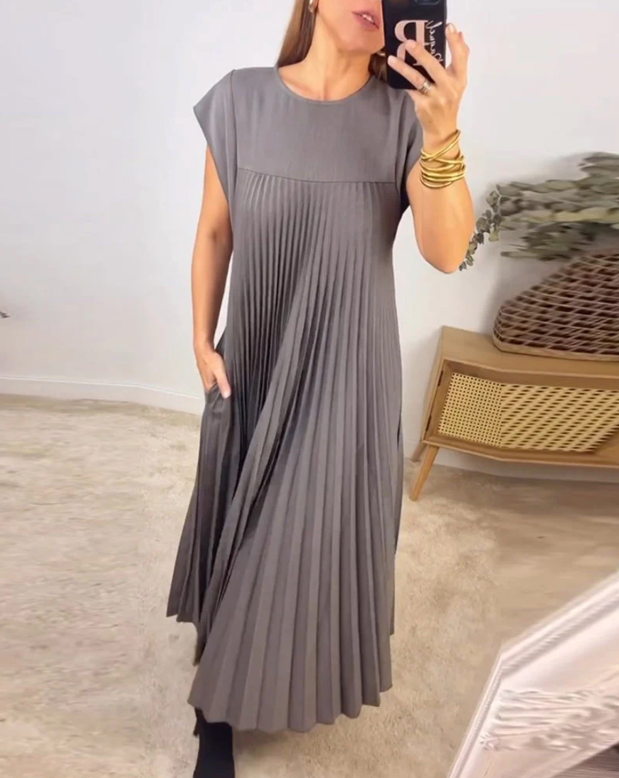Sleeveless Pleated Maxi Dress | Flowy A-Line Cut | Lightweight Knit