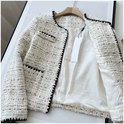 Textured Tweed Jacket | Contrast Trim | Elegant and Feminine | Classic Outerwear