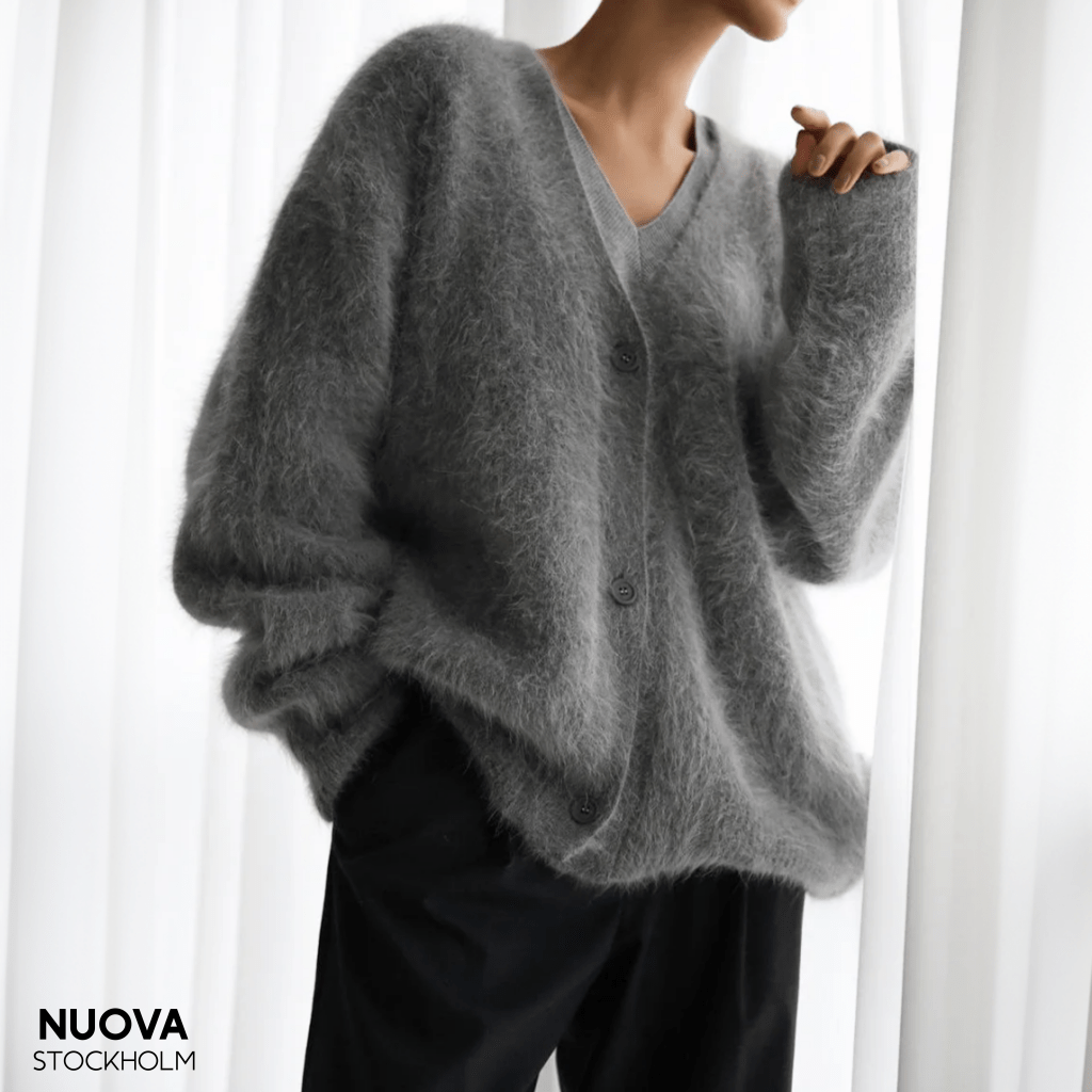 Relaxed Fit Cardigan | Plush Knit & Button Closure | Cosy Everyday Layer