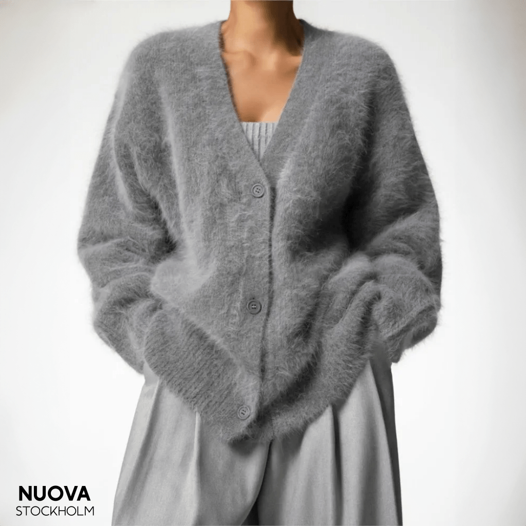 Relaxed Fit Cardigan | Plush Knit & Button Closure | Cosy Everyday Layer