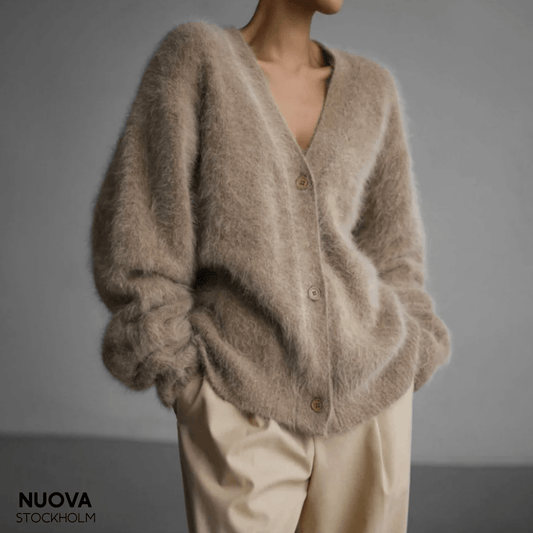 Relaxed Fit Cardigan | Plush Knit & Button Closure | Cosy Everyday Layer