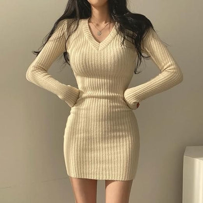 Ribbed Knit Sweater Dress | Slim Fit | Viscose Blend | Elegant Casual Wear