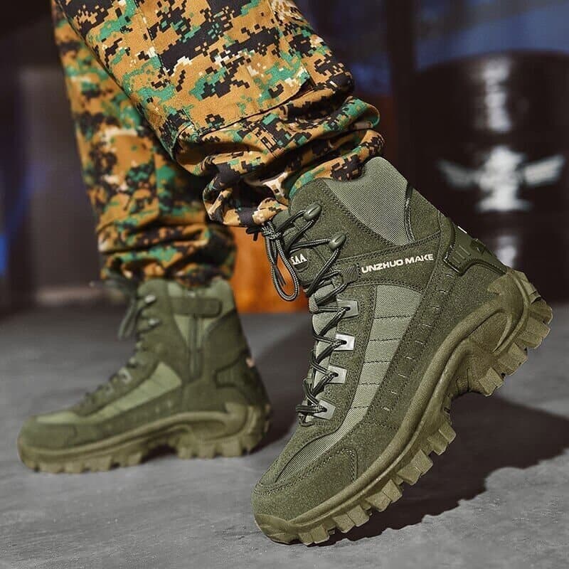 Men’s Tactical Combat Boots | Rugged High Ankle Design | All-Terrain Grip